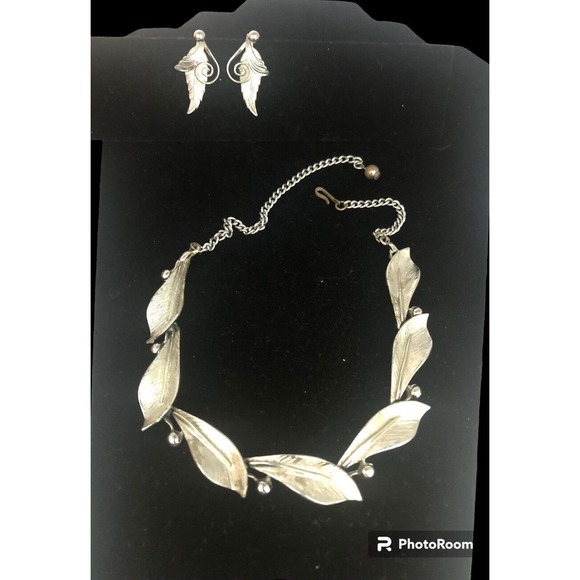 Vintage MCM Feather Link Silver Tone Necklace & Screwback Earrings BSK Signed - Picture 1 of 5